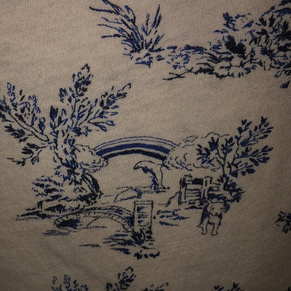 Blue Pattern Top - Picture 4 of 4